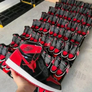 Wholesale Nike Sneakers – pallets